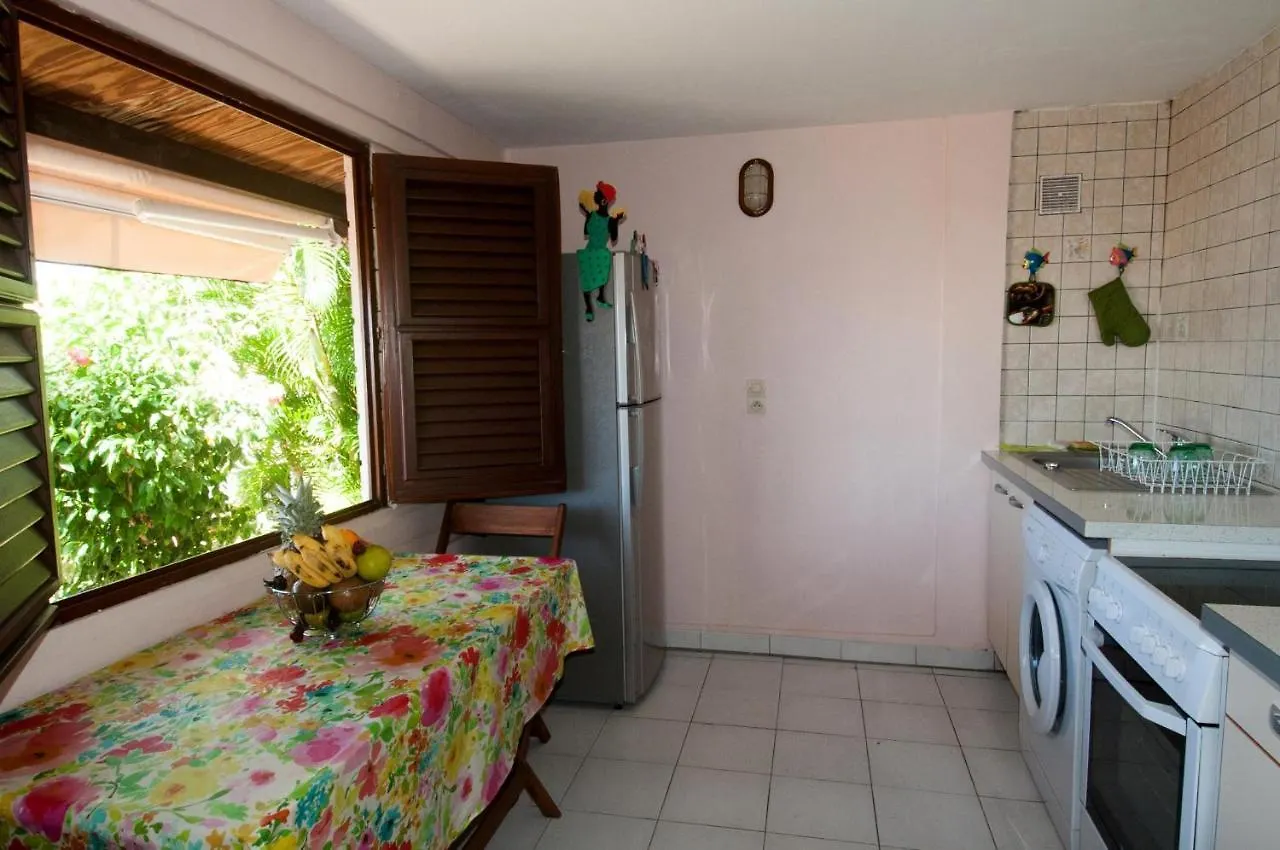 Rose Phoenix Rez-De-Jardin Piscine Et Vue Mer Les Anses-d'Arlets 0*,  Martinique