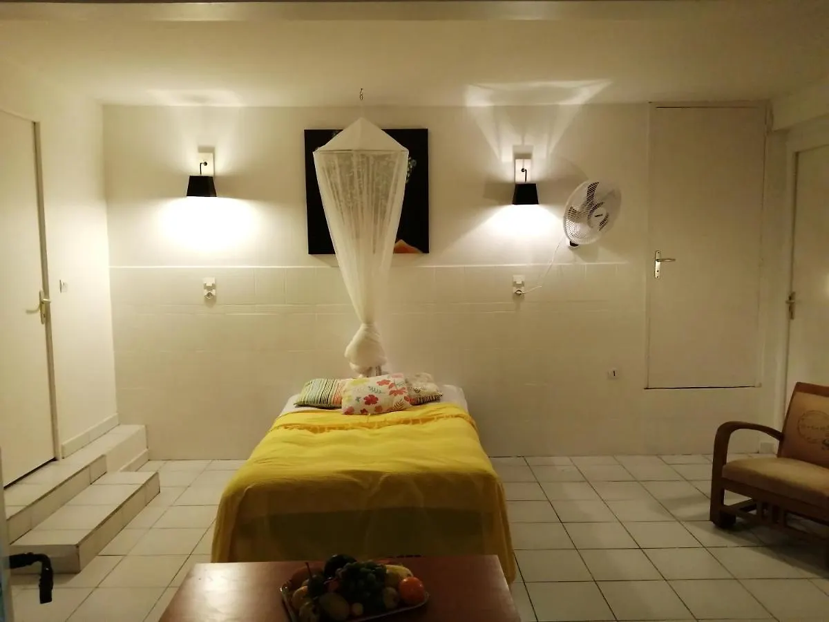 Rose Phoenix Rez-De-Jardin Piscine Et Vue Mer Les Anses-d'Arlets Holiday home
